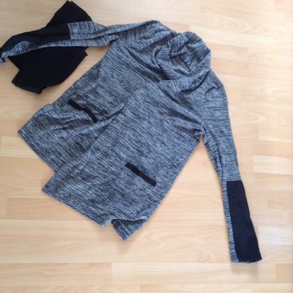 Sweater - Picture 1 of 4